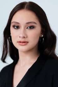 Лола Танг
