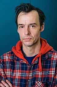Пол Хилтон